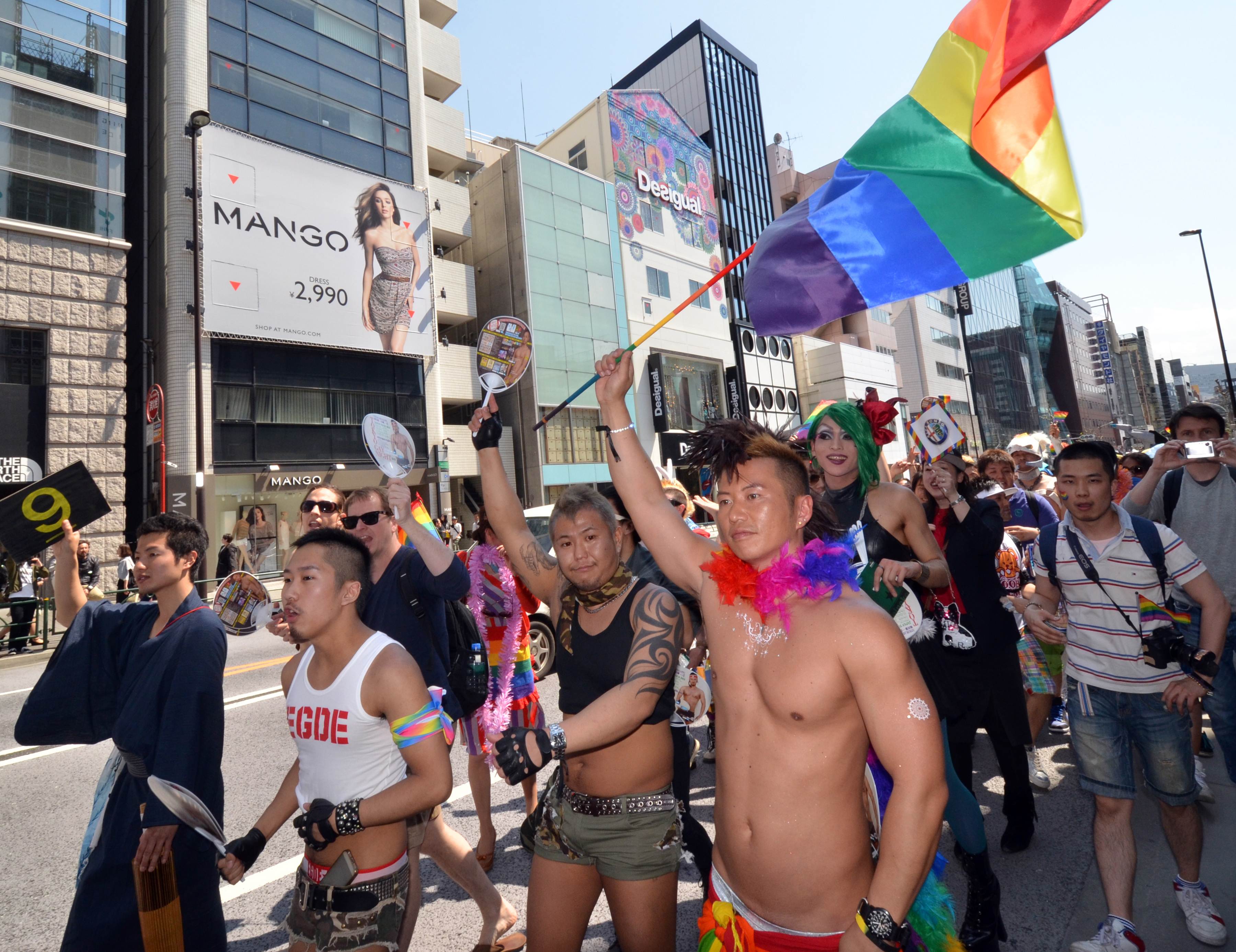 Gay pride march kicks off first 'Tokyo Rainbow Week' The Japan Times