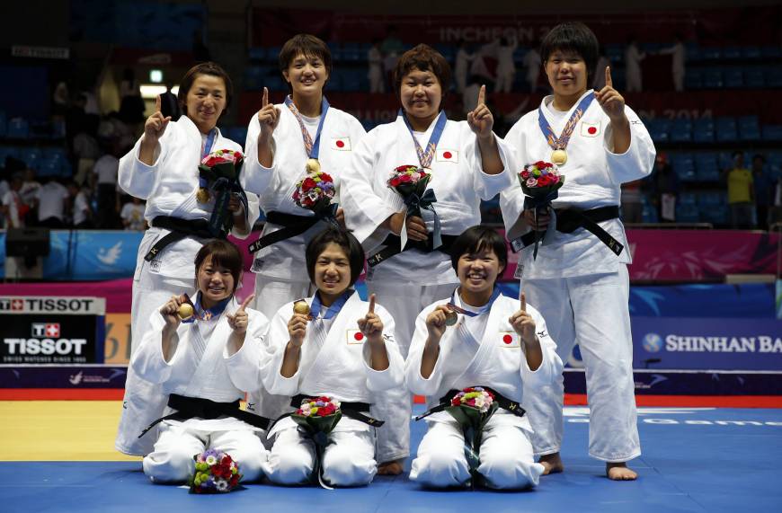 Japan women win gold in inaugural judo team competition The Japan Times