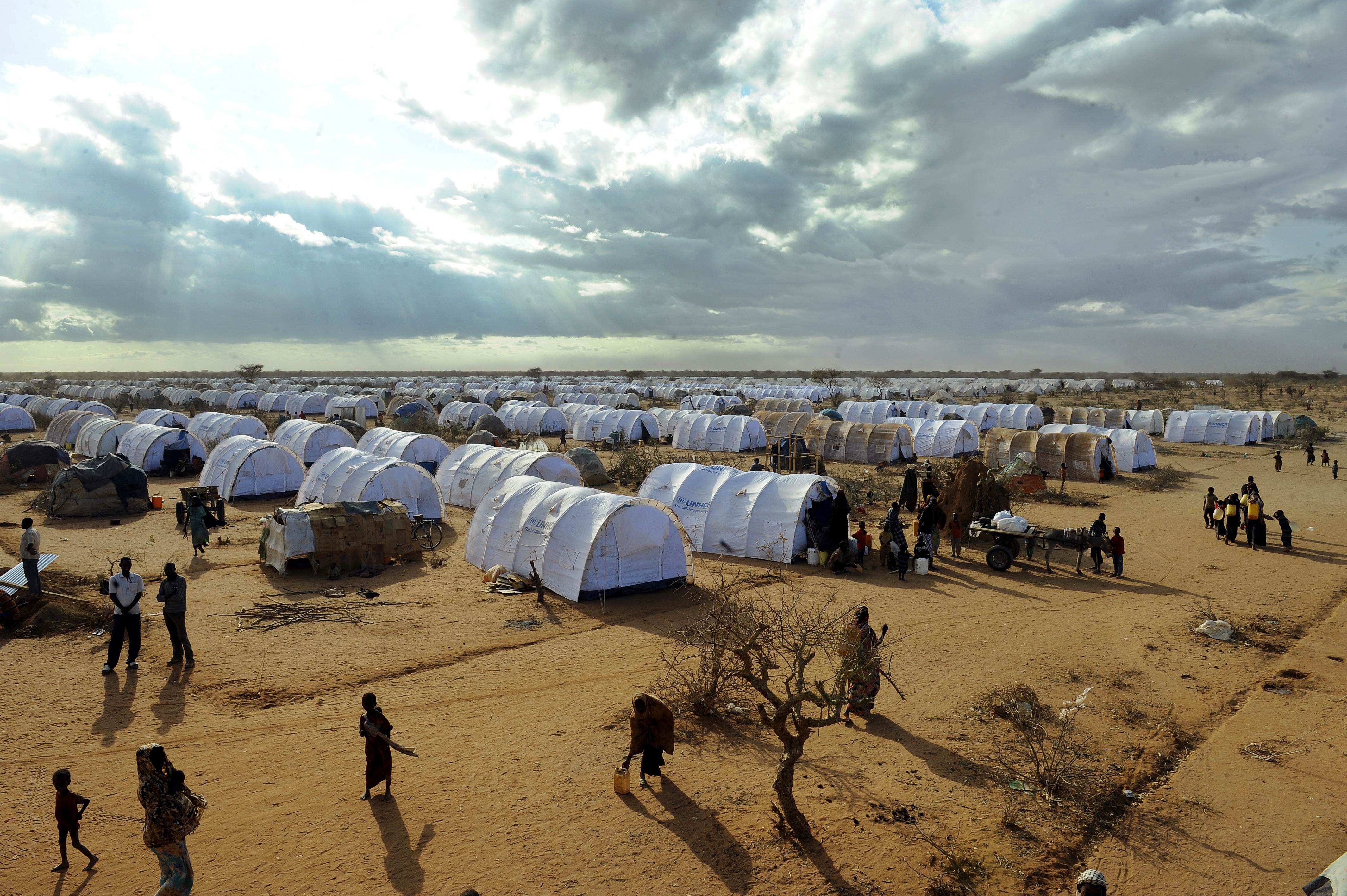 Kenya To U.N.: Close Refugee Camp For 400,000 Somalis, Send Them Home ...