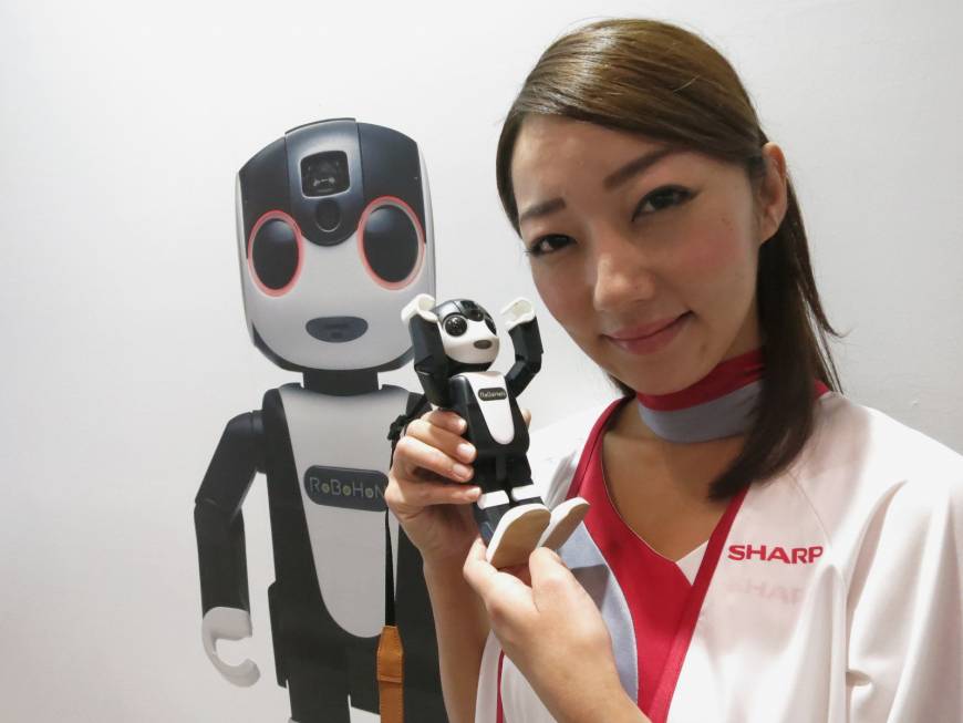 Sharp Melds A Robot And Mobile Phone To Create The RoBoHoN | The Japan ...