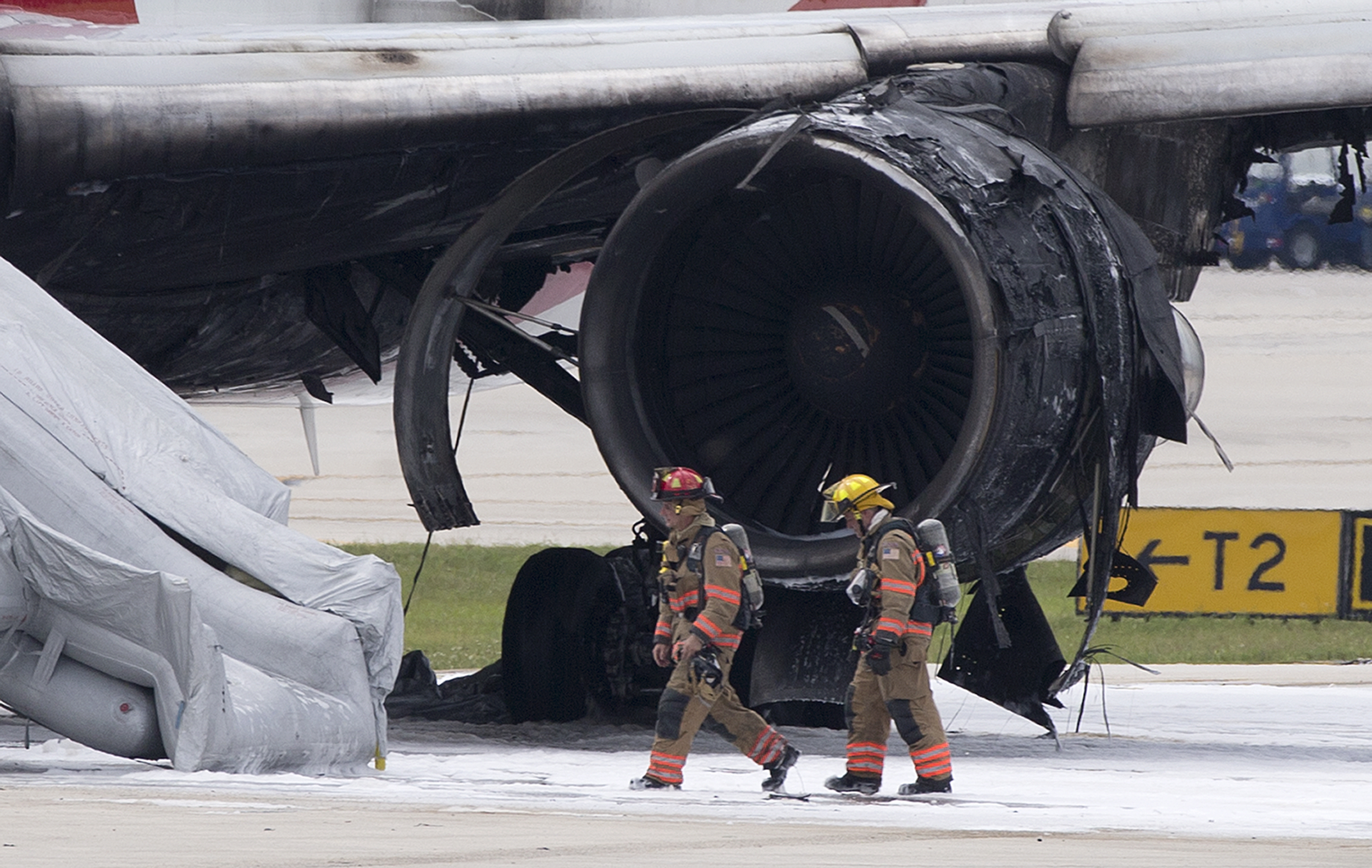 Engine Explodes Into Flames On Aging, Taxiing Jetliner In Florida After ...