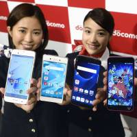 Japanese cell phone carrier Docomo starts data recovering service from  water-sunk cell phone. - GIGAZINE