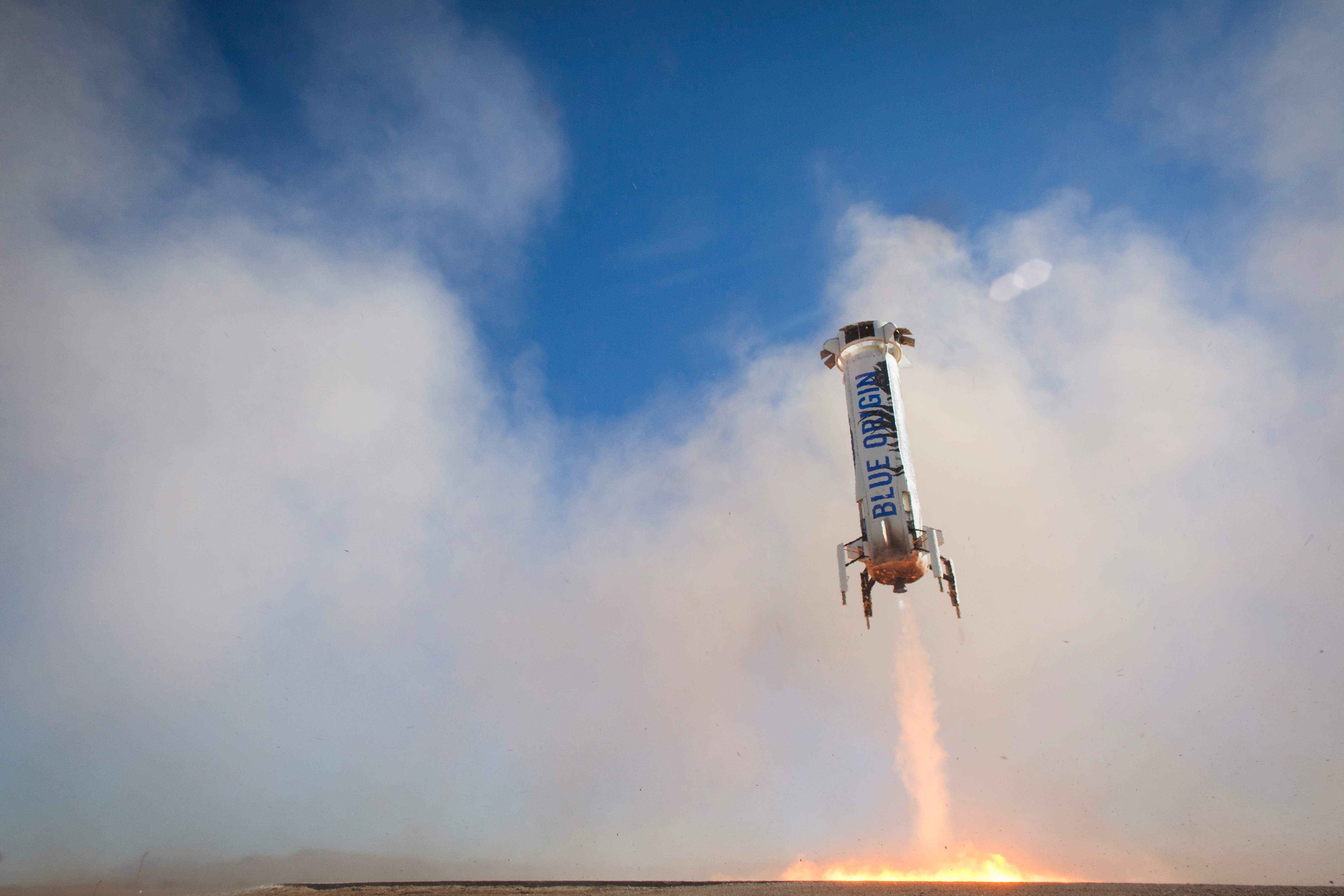 Texas rocket launch, upright return fourth success for Bezosrun space