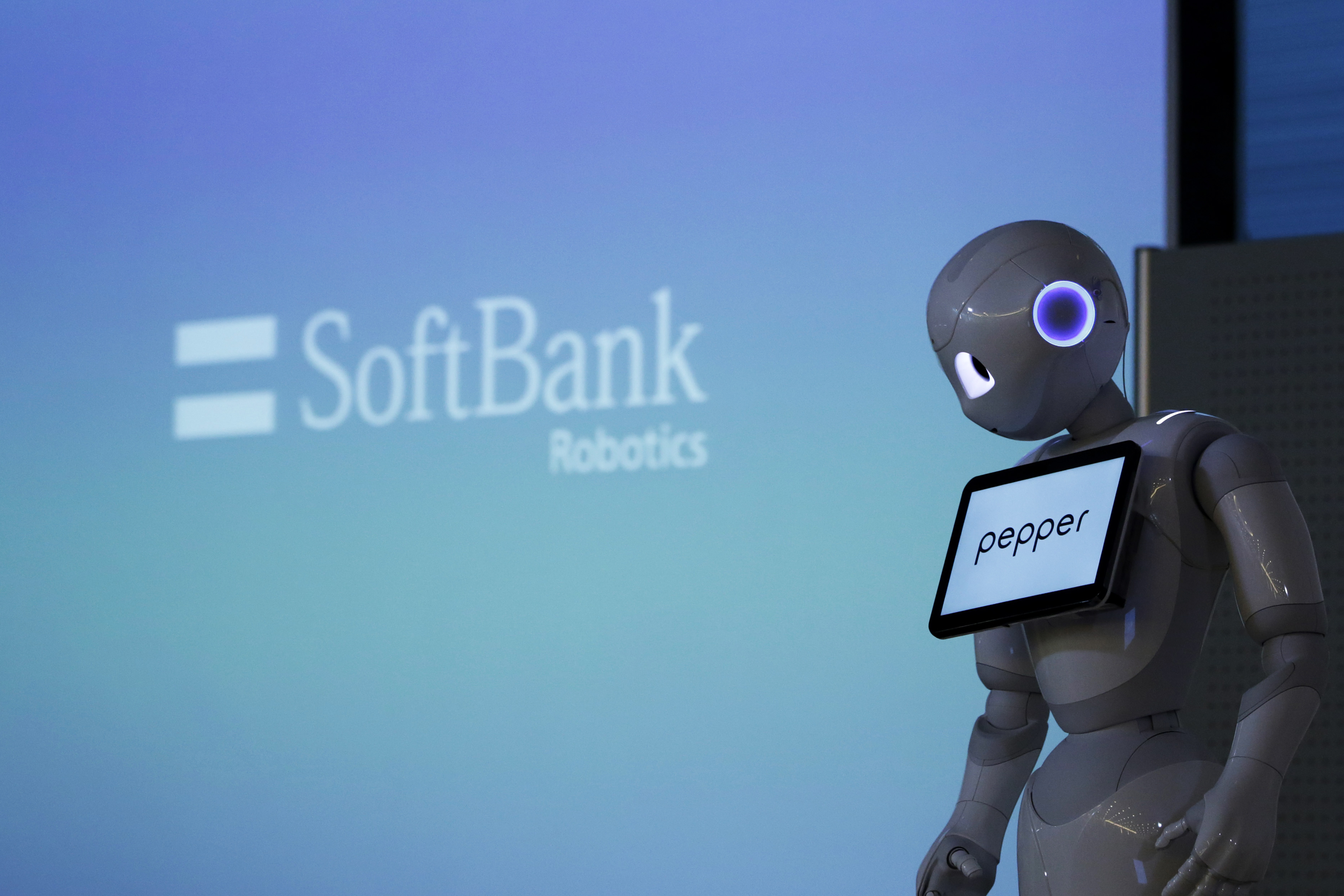 SoftBank Agrees To $31 Billion Deal To Buy British Mobile Chip Leader ...