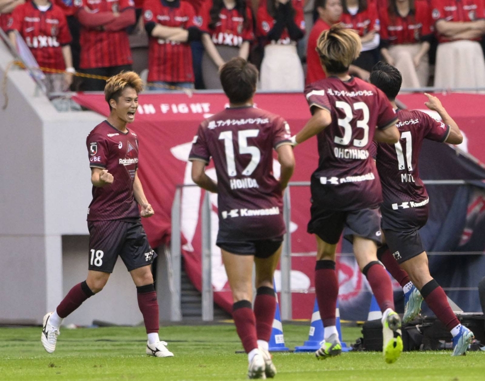 Mata targets J-League trophy after joining Vissel Kobe