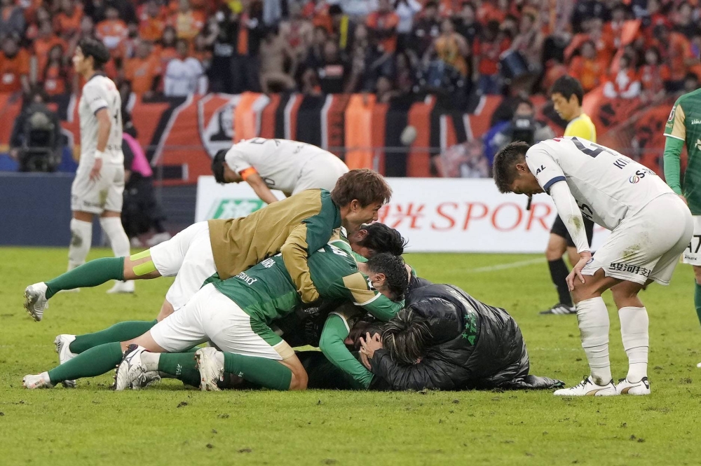 Late draw seals J1 return for Verdy at Shimizu's expense - The 