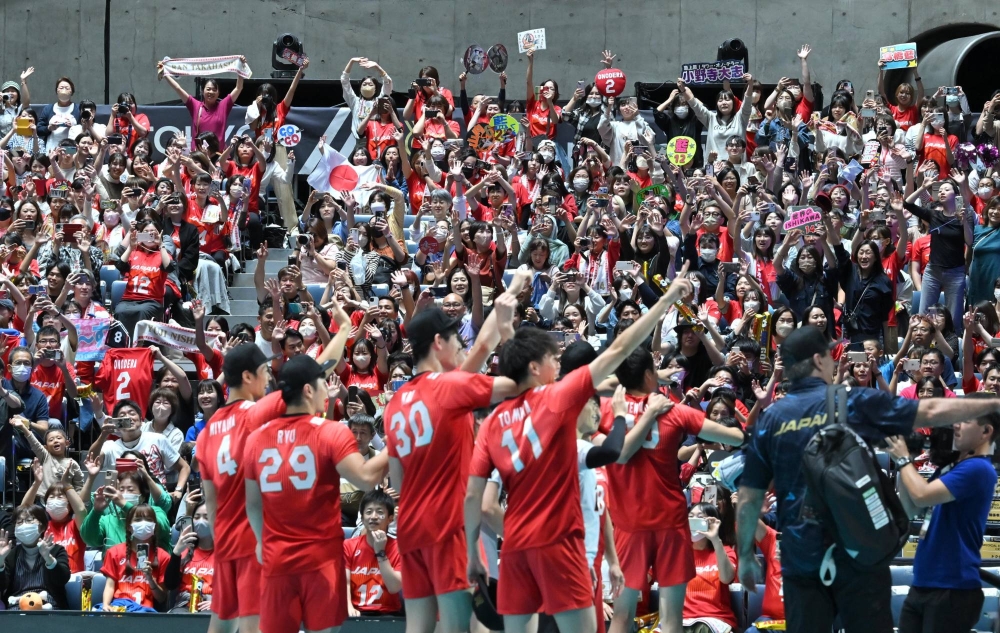 日本バレーボールで最も急成長しているファン層 – 女性スーパーファン