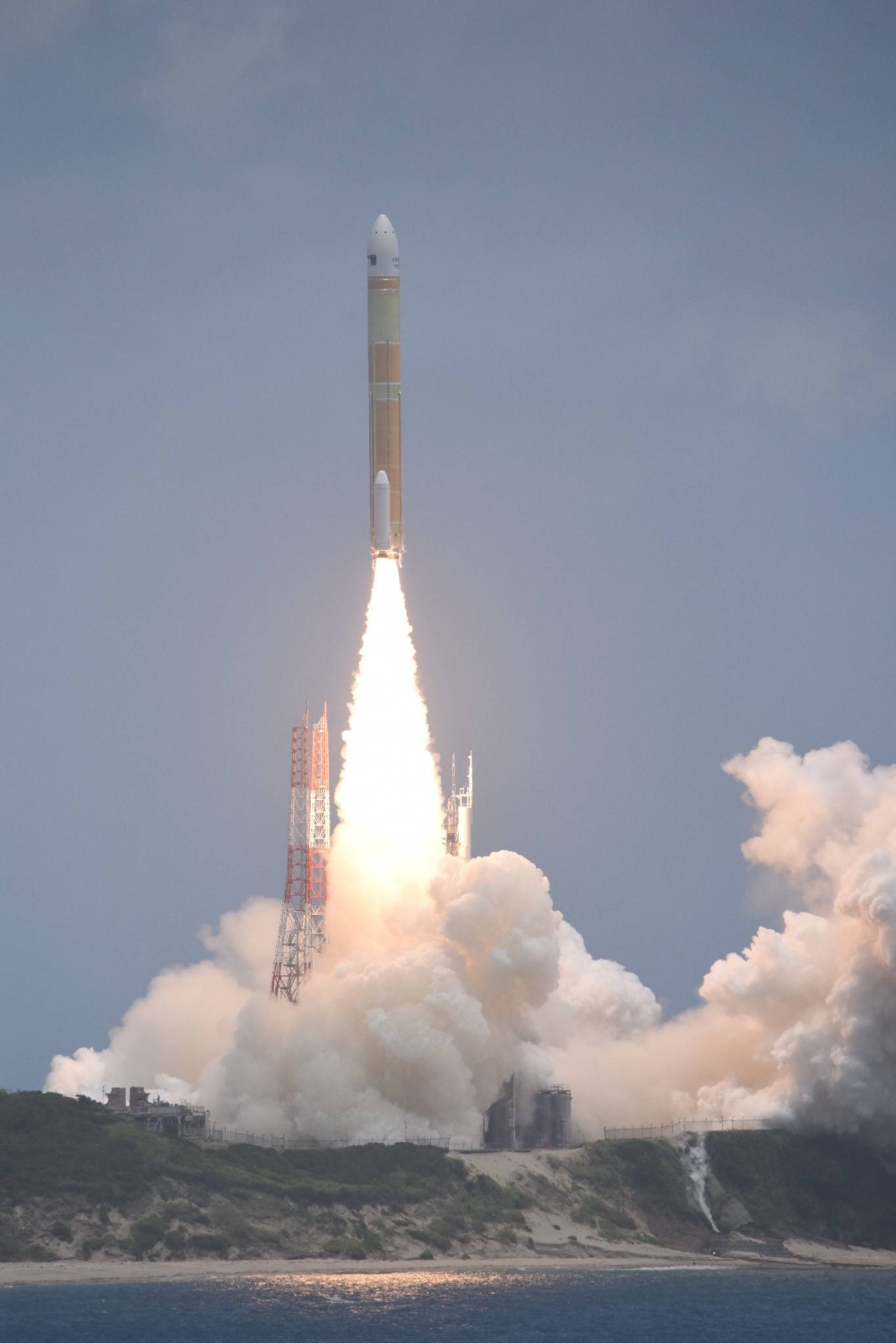 日本、H3ロケットを利用して先端衛星軌道進入成功