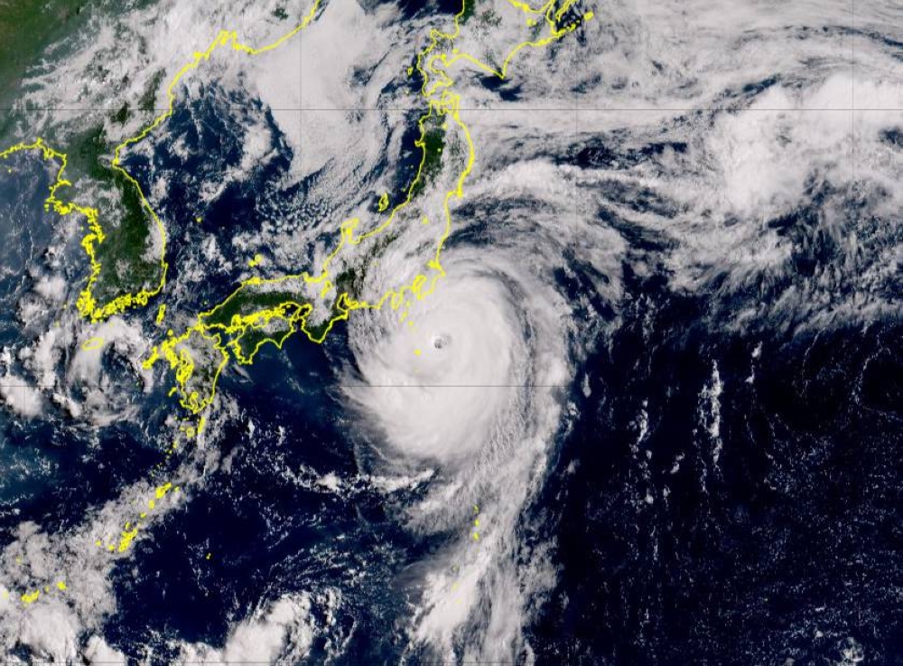 ‘Very strong’ Typhoon Ampil prompts storm warnings as it nears eastern Japan