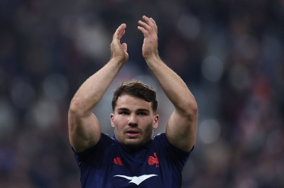 Antoine Dupont praises France’s ‘pragmatism’ in victory over All Blacks