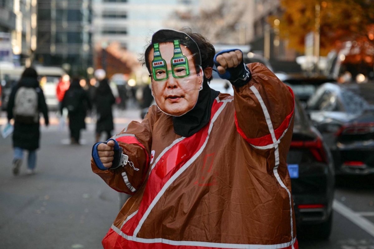 K-pop, carols and guillotines at South Korea impeachment protests - The ...