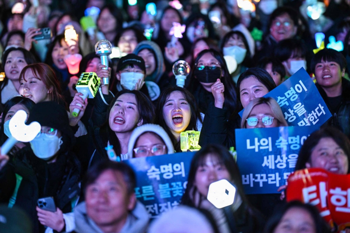 Protesters in South Korea rejoice as lawmakers impeach Yoon