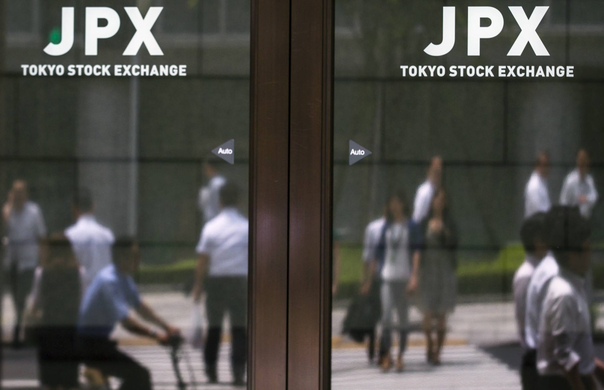 Japanese firms expedite English disclosures for 2025.