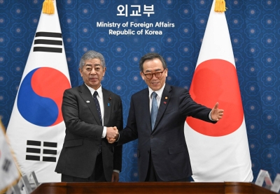 Japan top diplomat visits South Korea amid political turmoil in Seoul