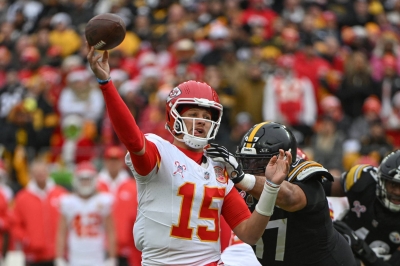 Chiefs set to begin quest for three-peat with matchup against Texans