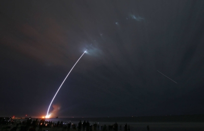 Blue Origin rocket lifts off in major test in SpaceX rivalry