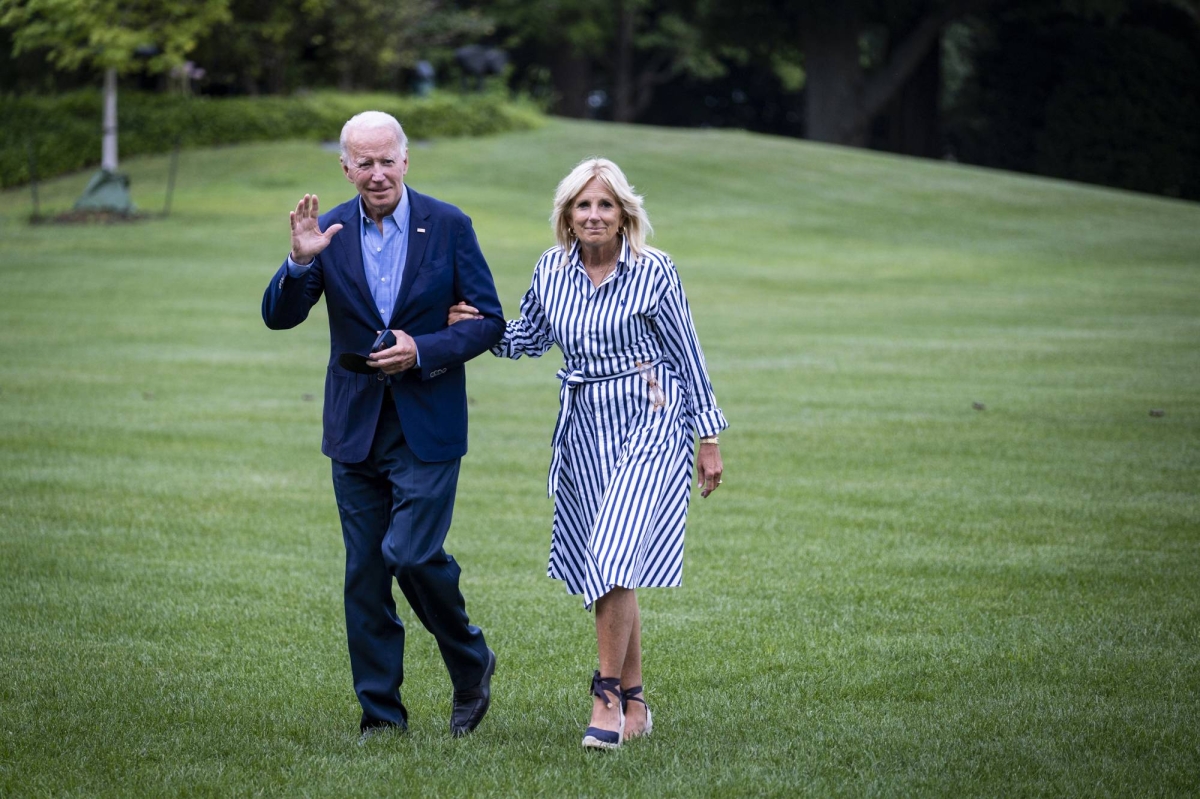 How Biden’s inner circle protected a faltering president