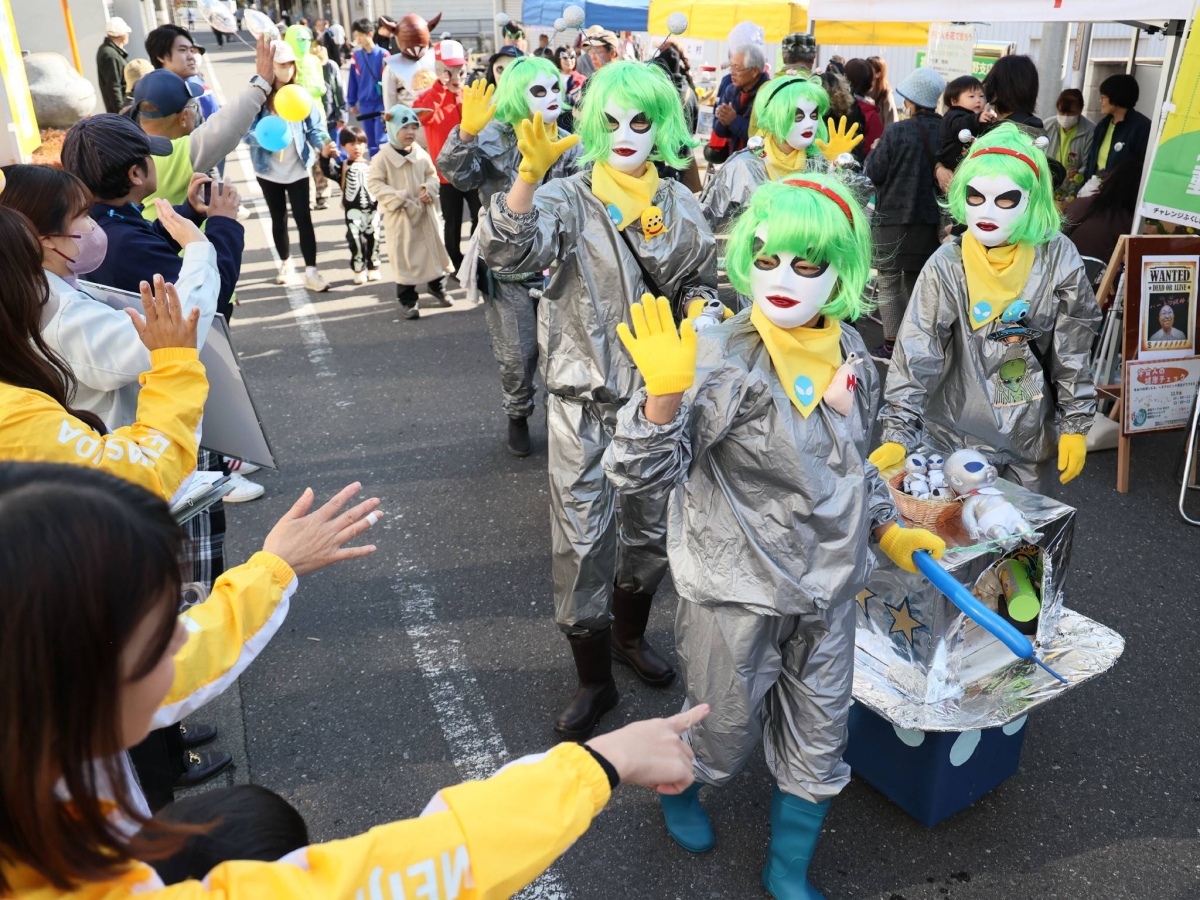 UFO enthusiasts in Japan gaining momentum.