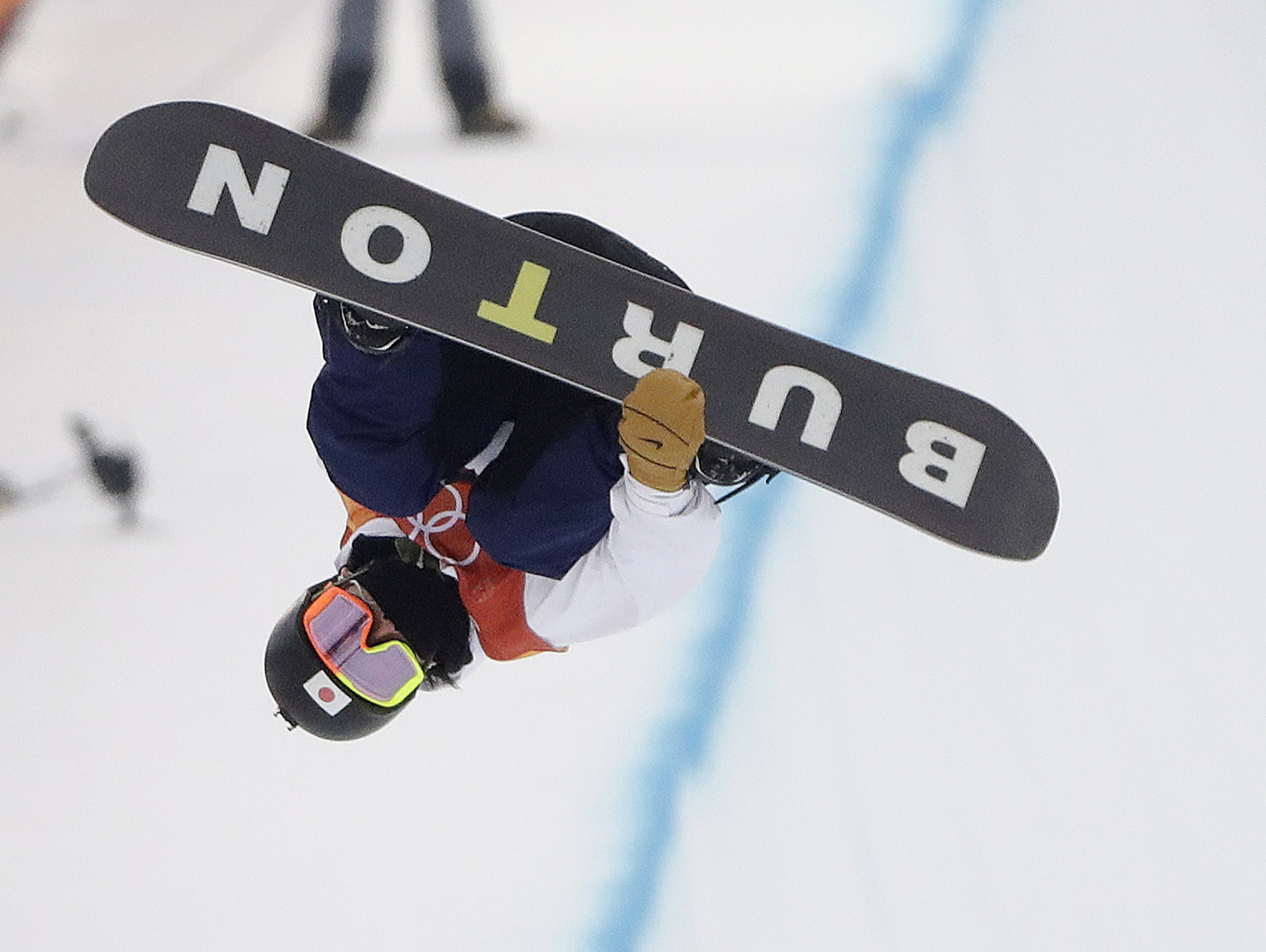 Snowboarder Ayumu Hirano takes silver in men's halfpipe behind