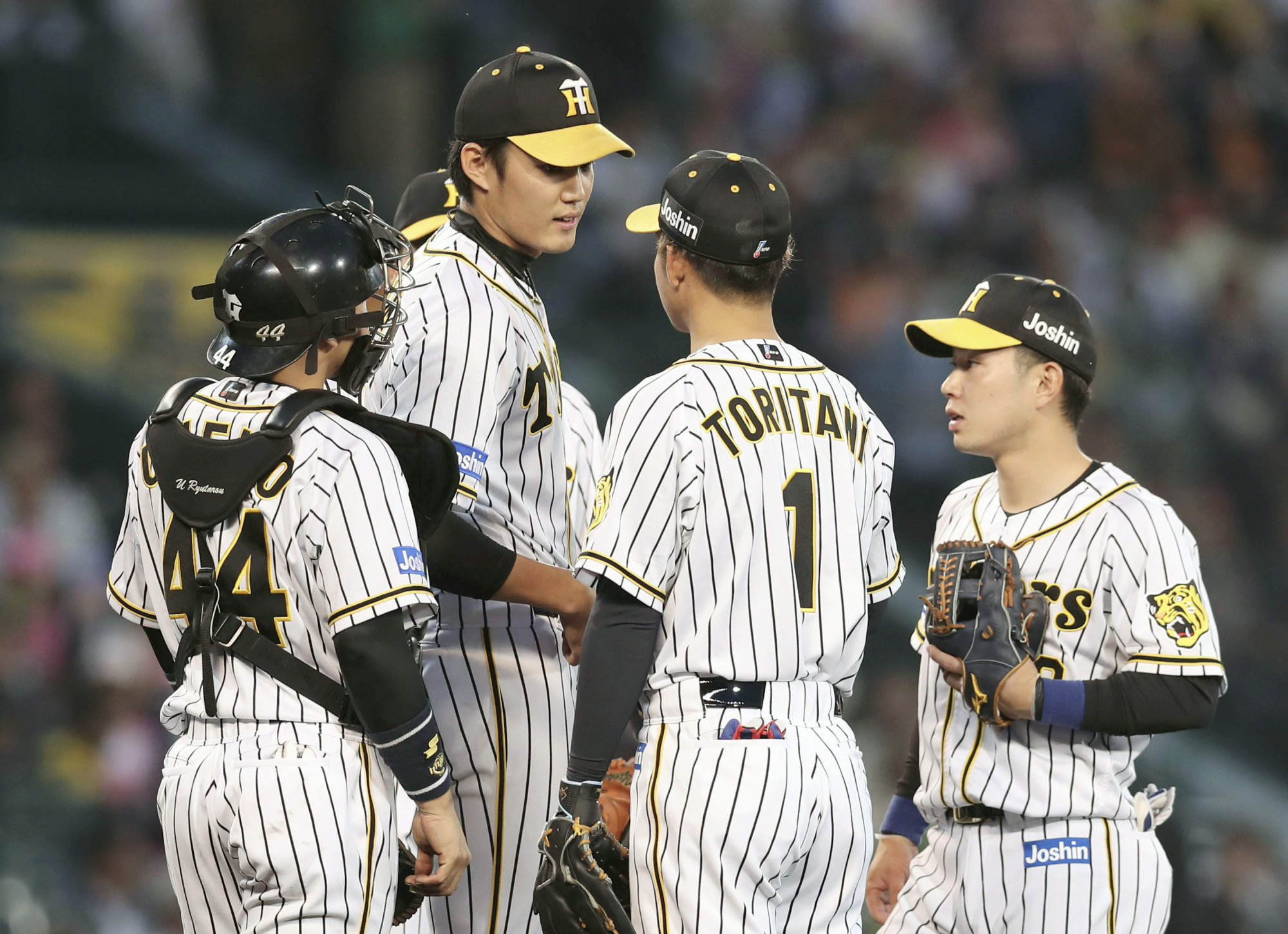 Tigers pitcher Shintaro Fujinami at crossroads - The Japan Times