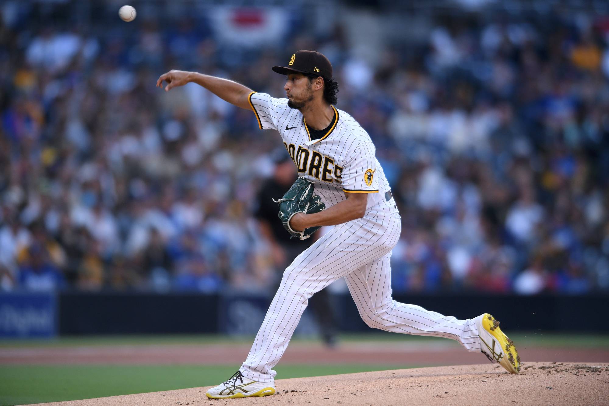 Padres' Yu Darvish fastest MLB pitcher to get 1,500 strikeouts