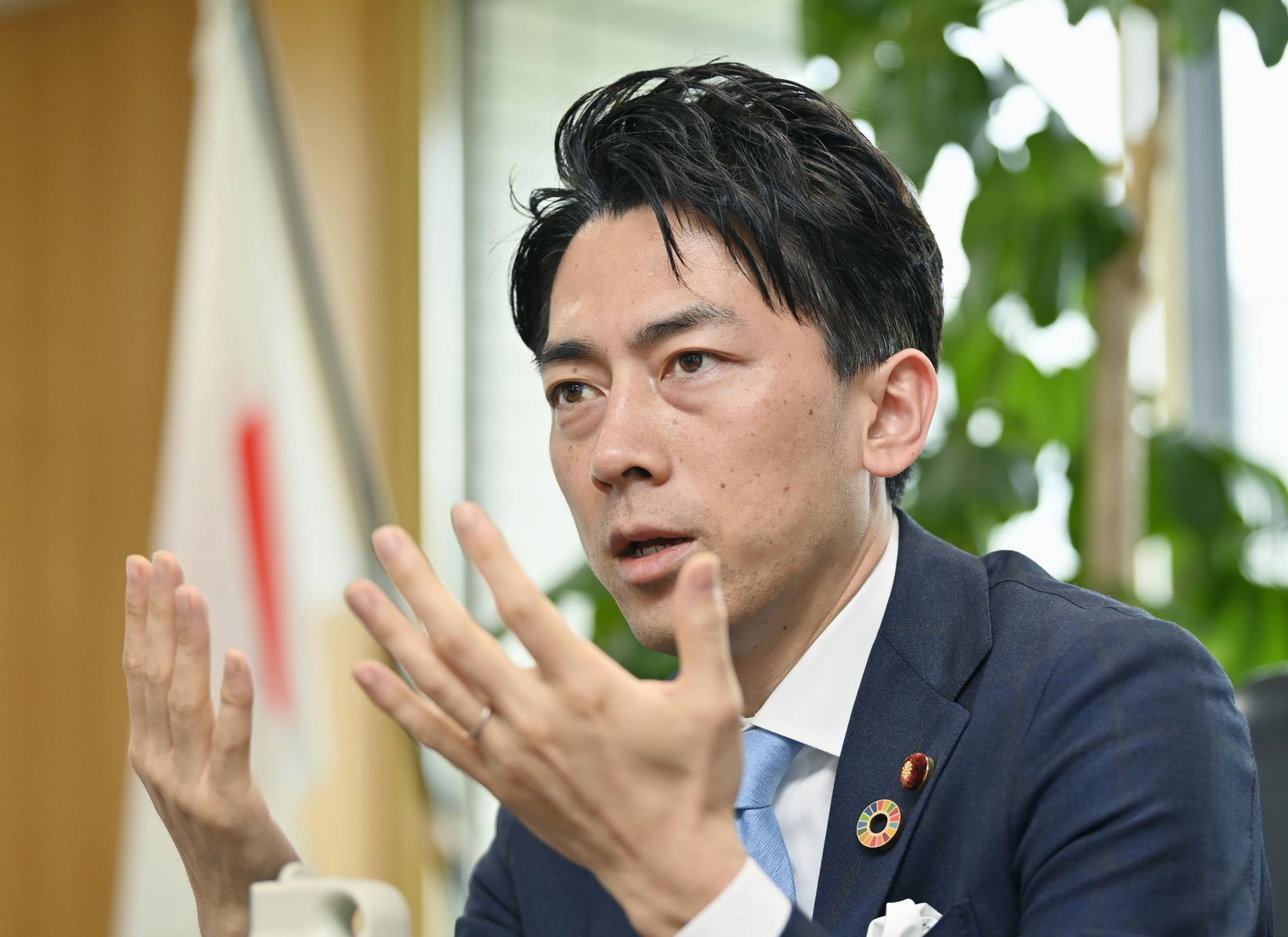 Boy Porn Asian Shinjiro - From LDP 'prince' to punchline: What happened to Shinjiro Koizumi? - The  Japan Times