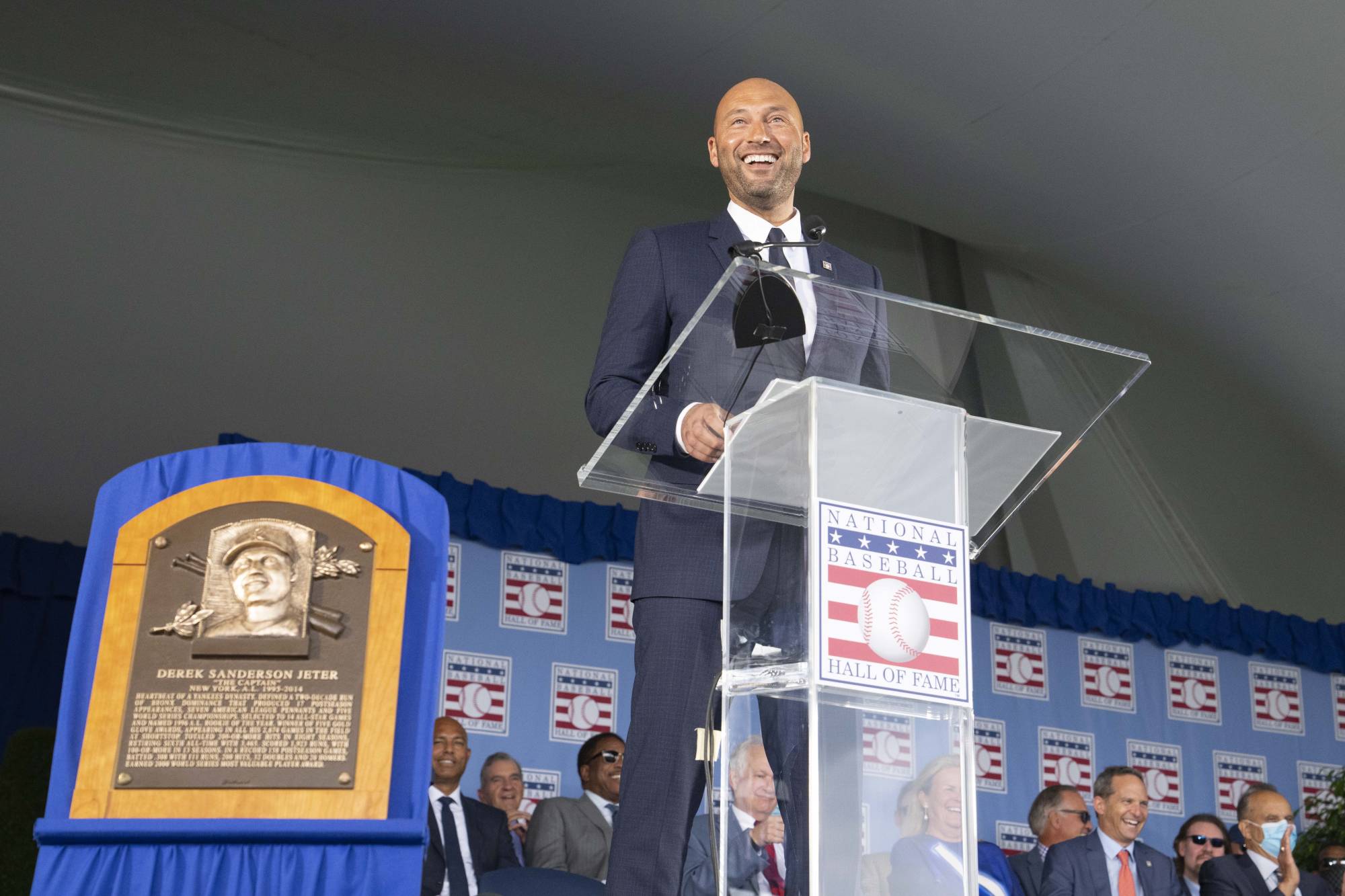 Yankees great Derek Jeter closes book on playing career with