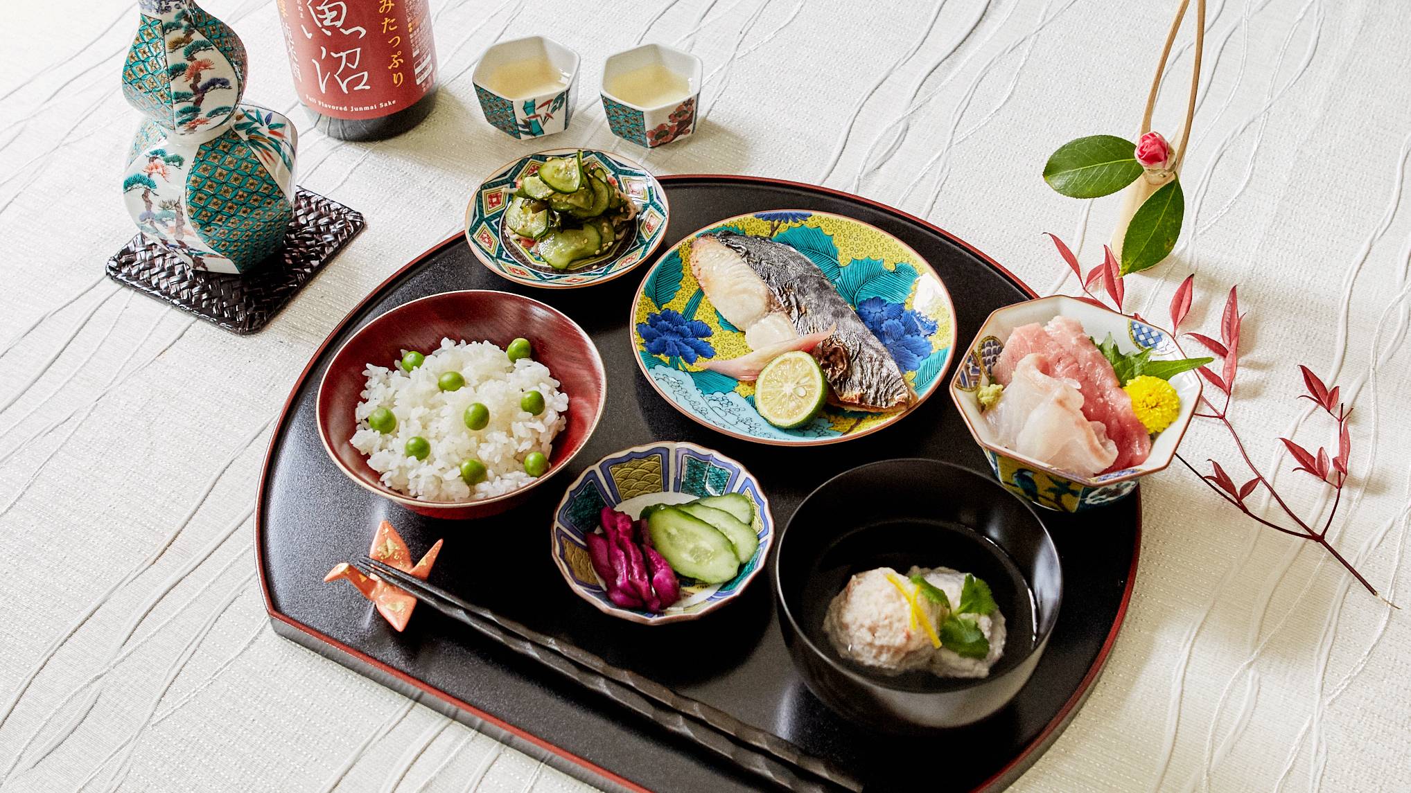 12 Piece Japanese Style Sushi Plate Set - Includes 4