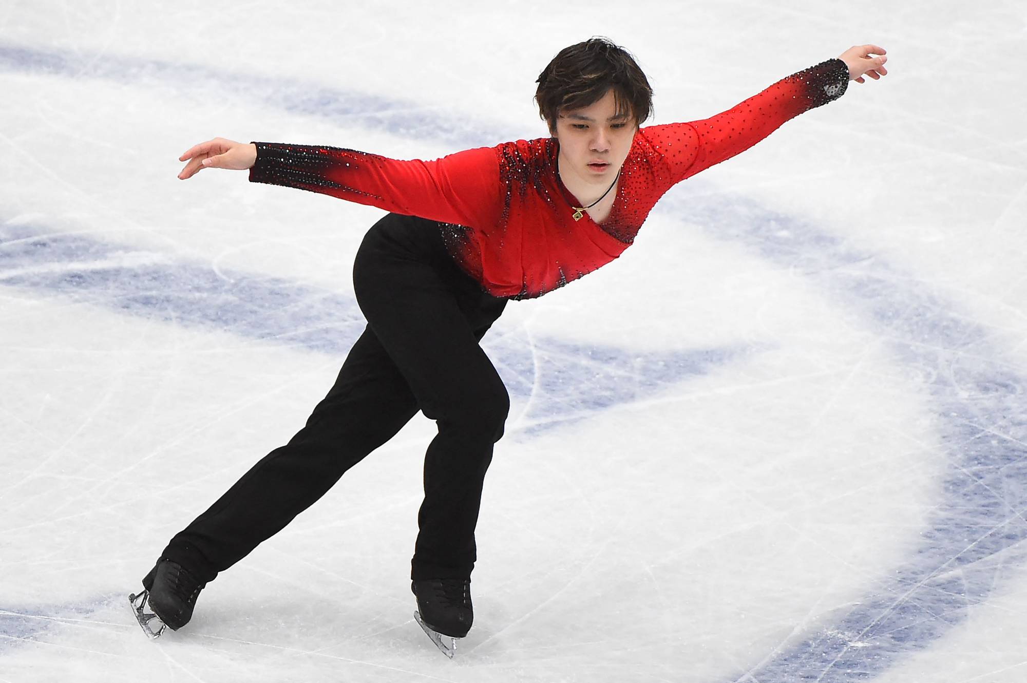 Shoma Uno leads Japan sweep at worlds' short program - The Japan Times