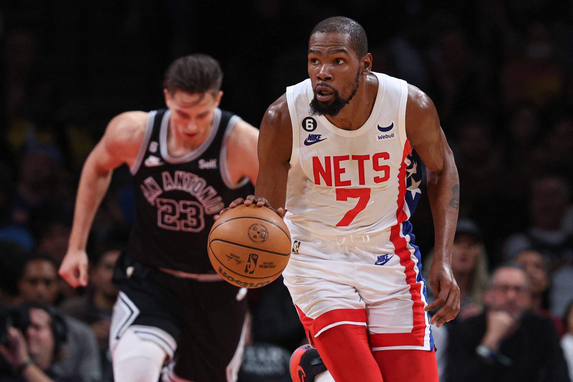 Kevin Durant: Phoenix Suns acquire Kevin Durant from the Brooklyn