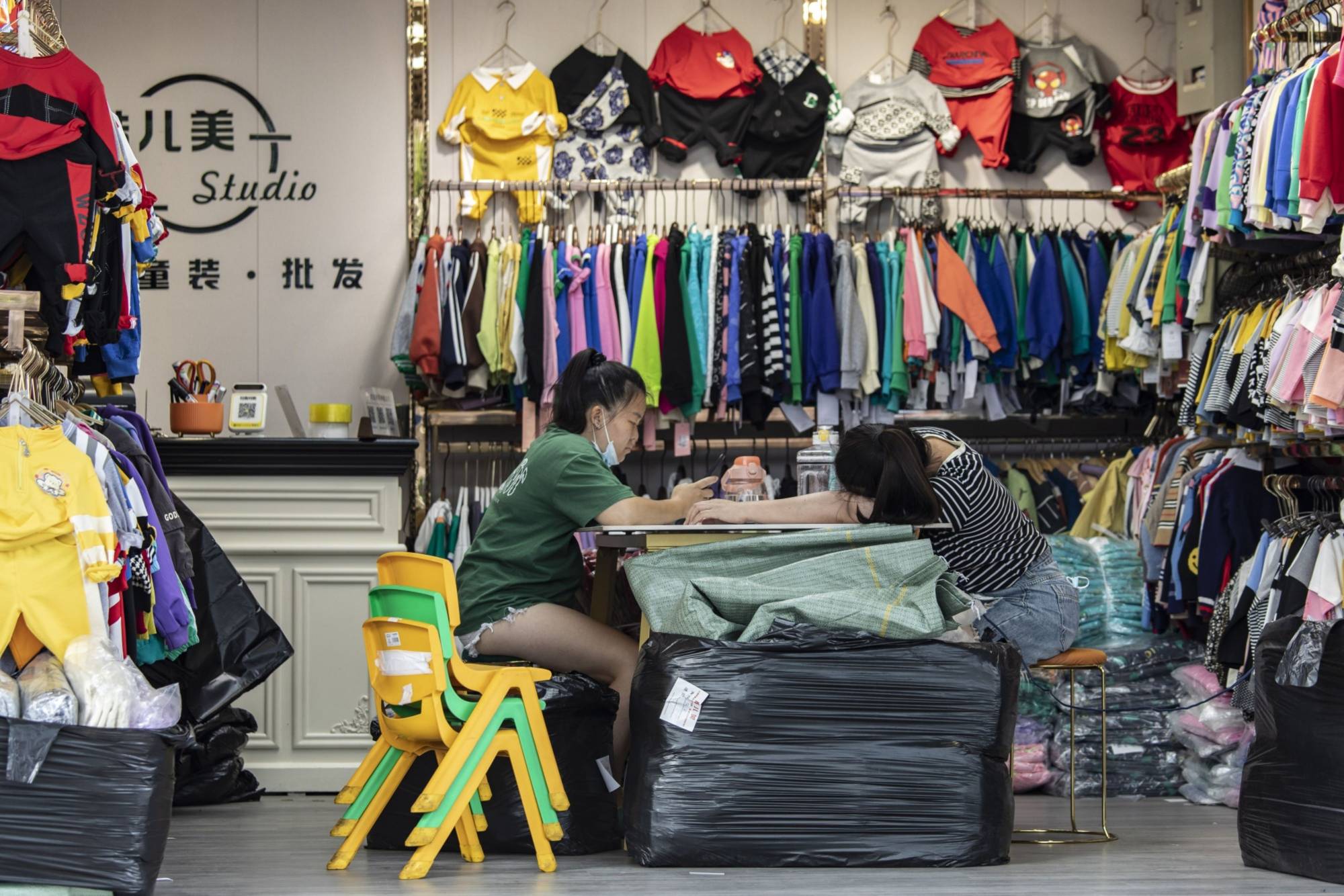 Guangzhou Shahe Clothing Wholesale Market