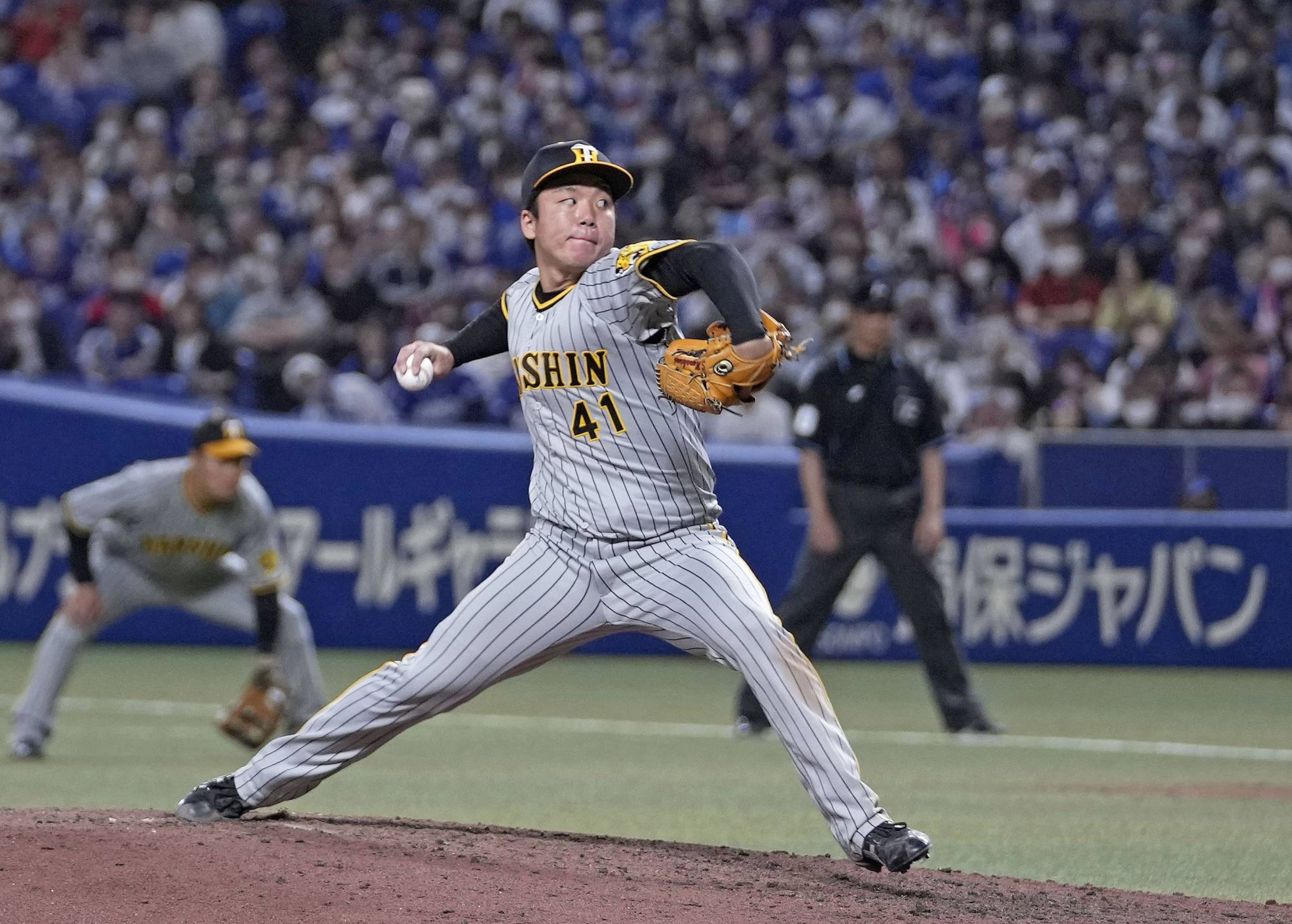 Hanshin Tigers rookie Shoki Murakami nearly perfect again in win