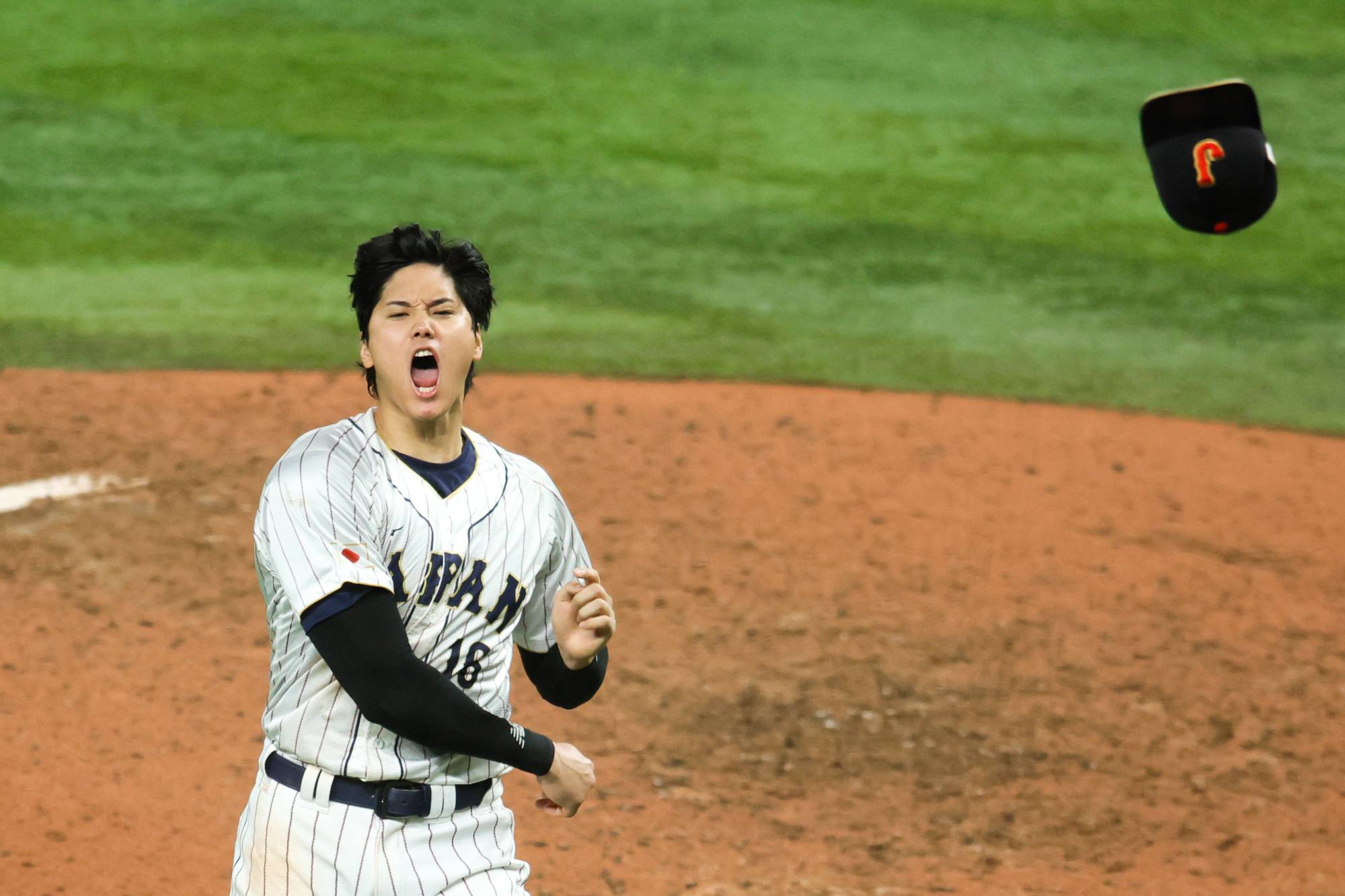 Japan reclaims World Baseball Classic crown