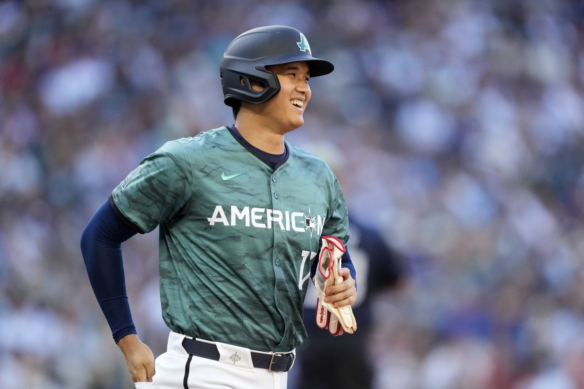 Mariners fans woo Shohei Ohtani at All-Star game in Seattle - The