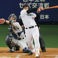 Massive attack: Chunichi\'s Ryosuke Hirata hits a two-out solo homer in the second inning of the Dragons\' 3-2 win over the Lions on Saturday. | KYODO