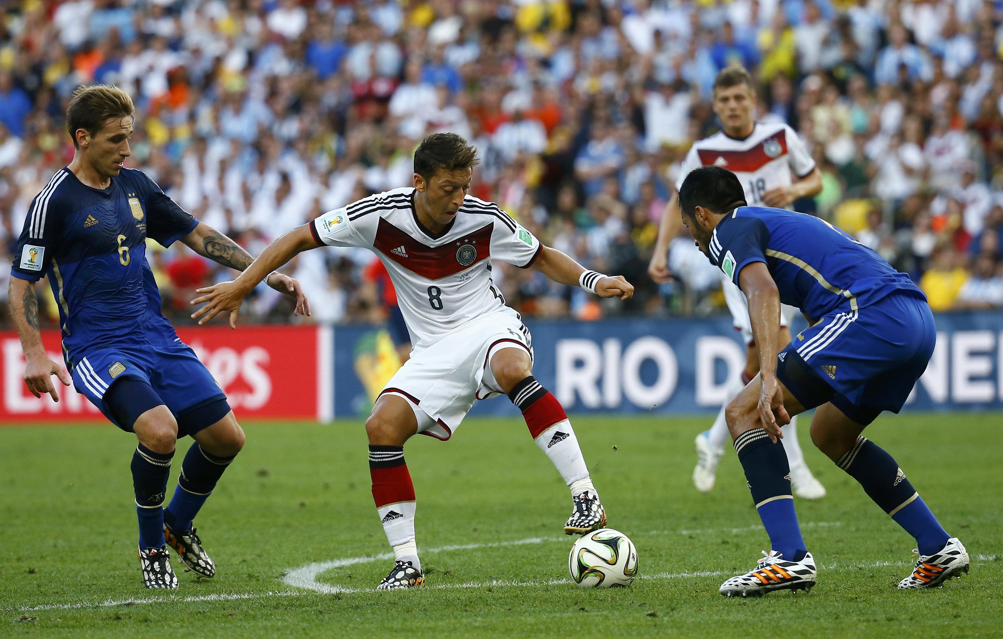 Germany argentina. Финал чемпионата мира по футболу 2014 Германия Аргентина. Германия Аргентина 2014. Аргентина Германия финал. Футбол Чемпионат мира финал Аргентина Германия.