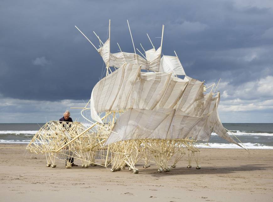 'Theo Jansen Strandbeest' The Japan Times