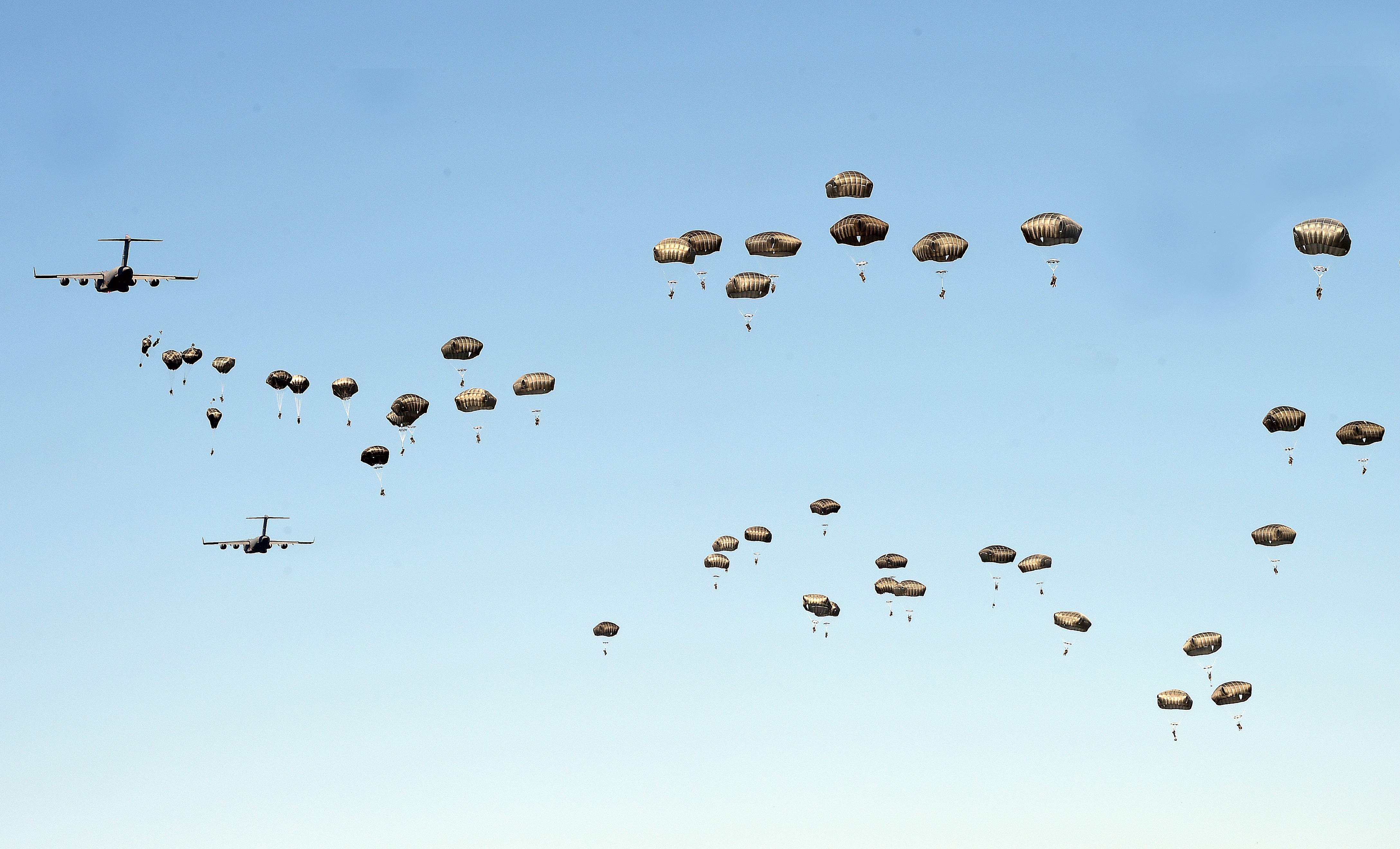 Poland holds massive NATO airborne exercise, including paratroops flown ...