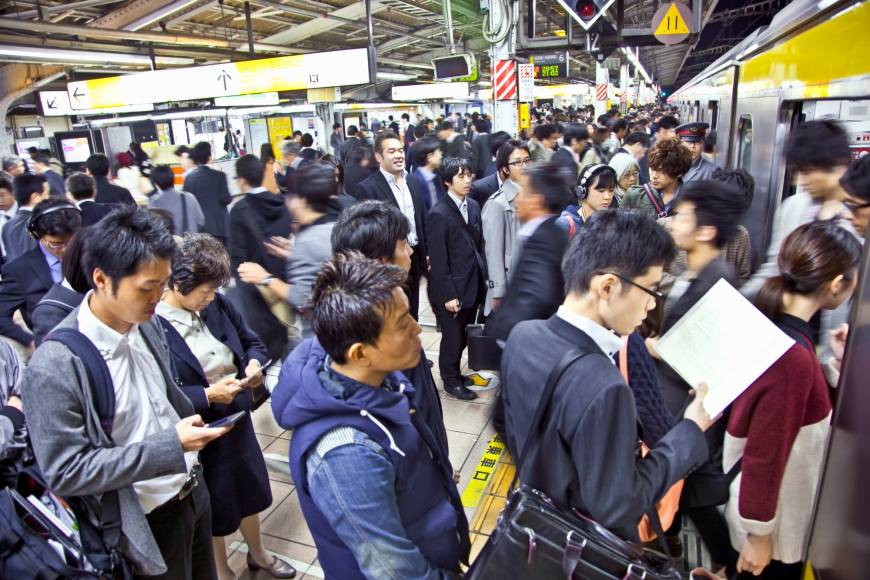 Workers In Japan May See 1% Pay Rise In 2018 As Labor Crunch ...