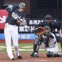 Daisuke Matsuzaka gets first NPB win since 2006 as Dragons beat BayStars -  The Japan Times