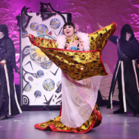 Magician and illusionist Tenko Hikita II, also known as Princess Tenko, performs during the exhibition on March 19. | TTJ TACHIBANA PUBLISHING