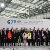 G7 delegates, Tohoku University officials and representatives of companies involved in the development of the NanoTerasu synchrotron radiation facility at Tohoku University pose ahead of a meeting on quantum innovation. | KERRY FURUKAWA