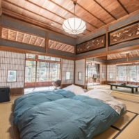 The traditional rooms at Guest Villa Ebisuya offer people the chance to experience the luxuries of an early Showa Era estate. | KAKURINBO