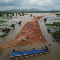 Construction work on the Kampong Chhnang Bypass continues during  the rainy season in June 2021. | SUMITOMO MITSUI CONSTRUCTION CO.