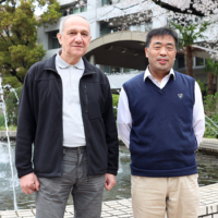Alexander Shvets (left), a world-class researcher on radio propagation at the O.Ya. Usikov Institute for Radio Physics and Electronics, and professor Yasuhide Hobara from the University of Electro-Communications | UEC