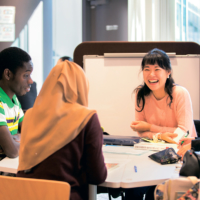 Cultural exchange at the Language Learning Commons (LLC) | SOPHIA UNIVERSITY