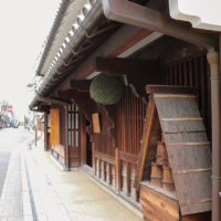 Sake breweries traditionally hang cedar balls under their eaves. | GETTY IMAGES