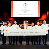 Kazuya Morisaki (fourth from right) of Savoy hommage in Kobe poses with other competitors after winning The Cocktail Award 2024. | SUNTORY SPIRITS LTD.